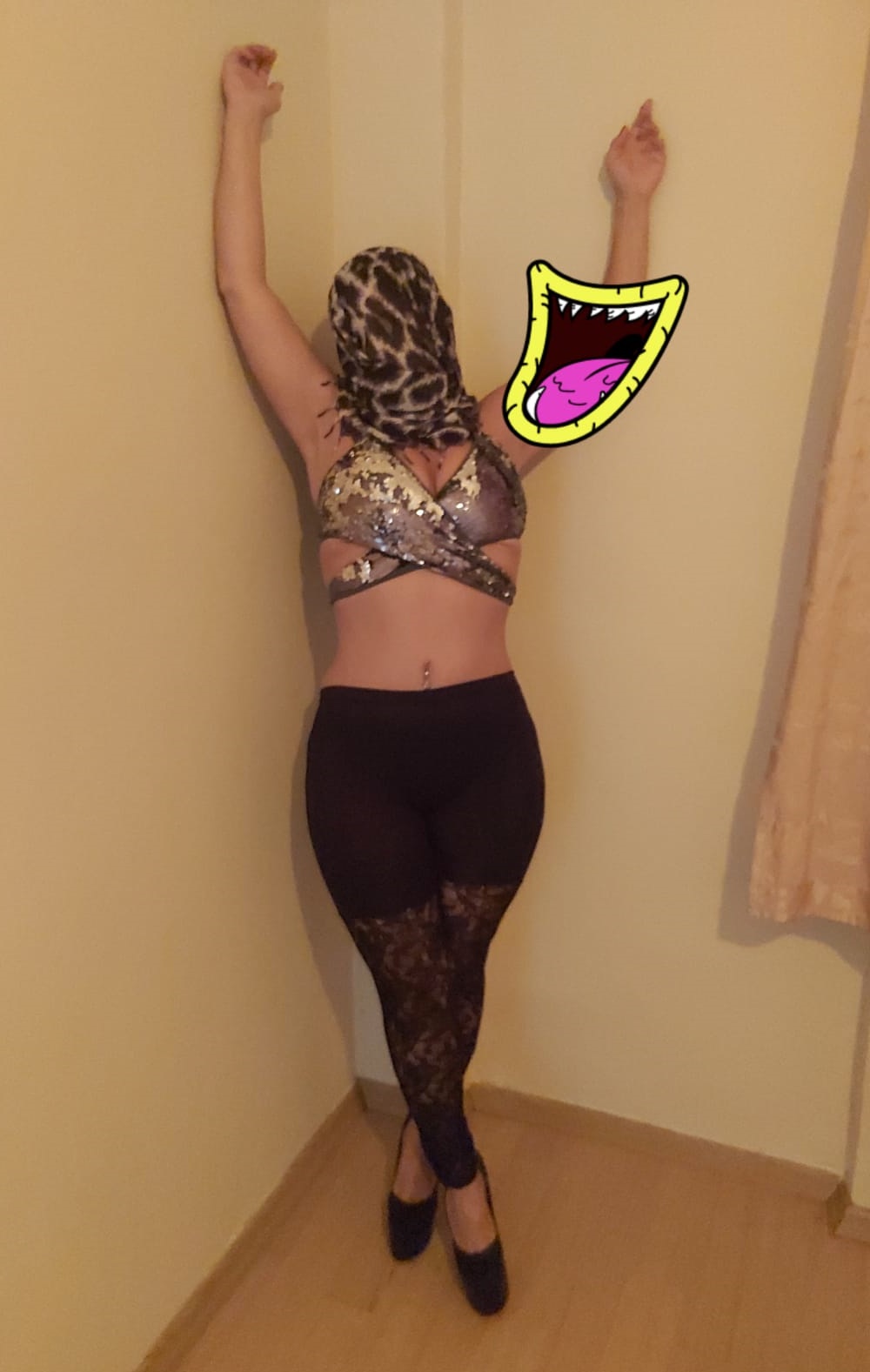 Türbanlı Urla Escort